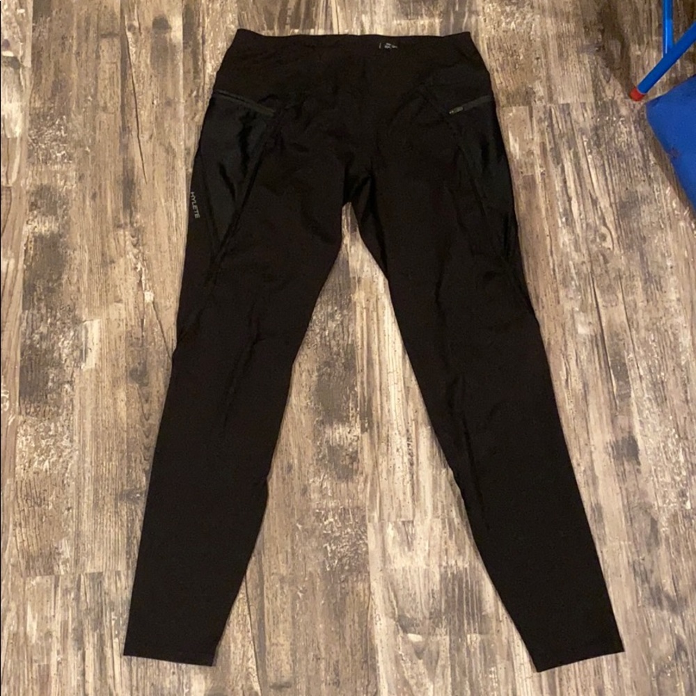 Hylete black mid rise leggings size L